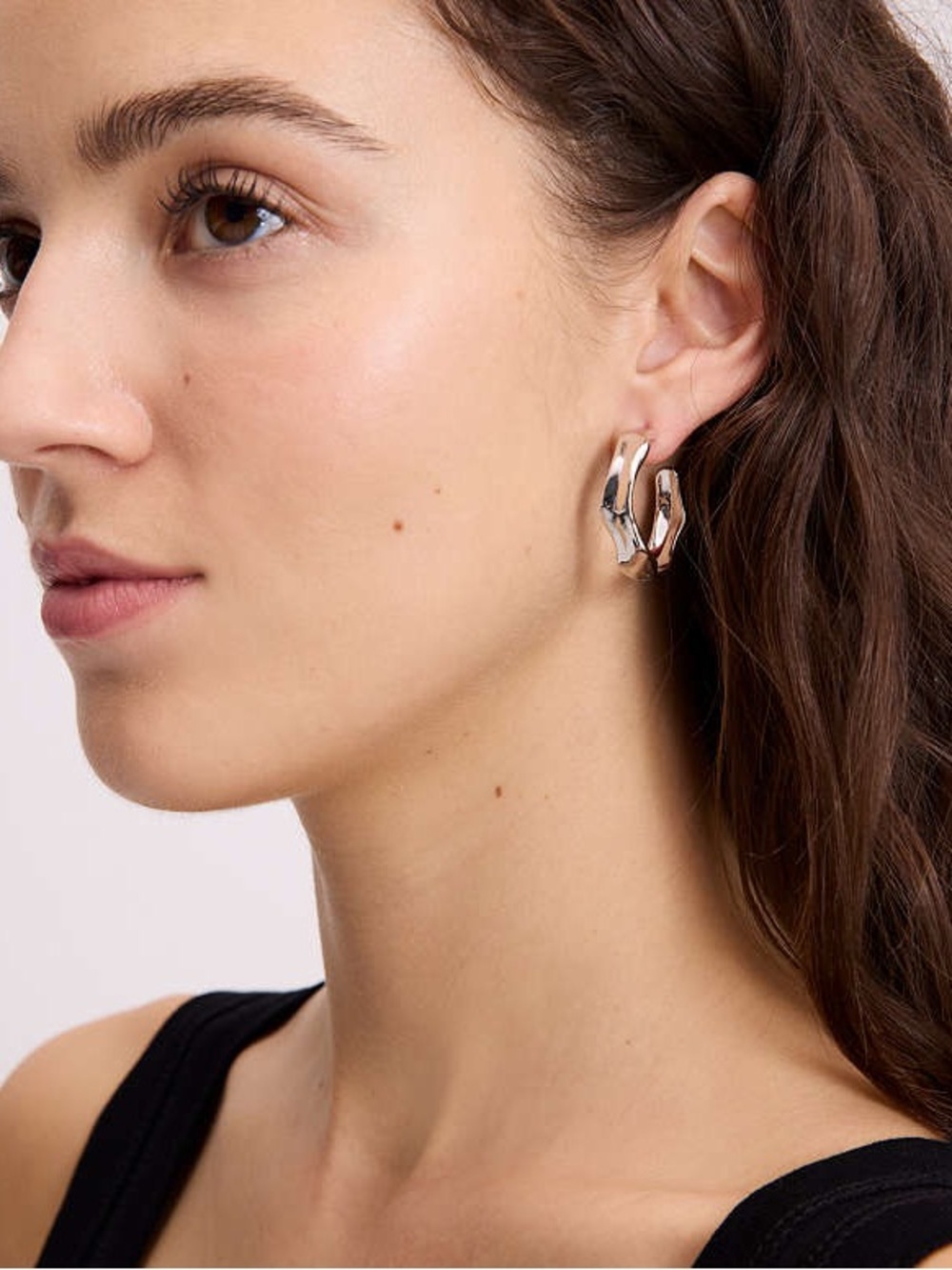 NWT $78 kate spade Molten Hoops - Silver - Picture 3 of 8